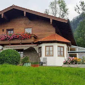 Lenz Apartment